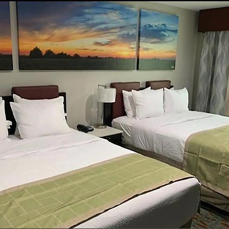 Days Inn By Wyndham Bellville Mansfield Esterno foto