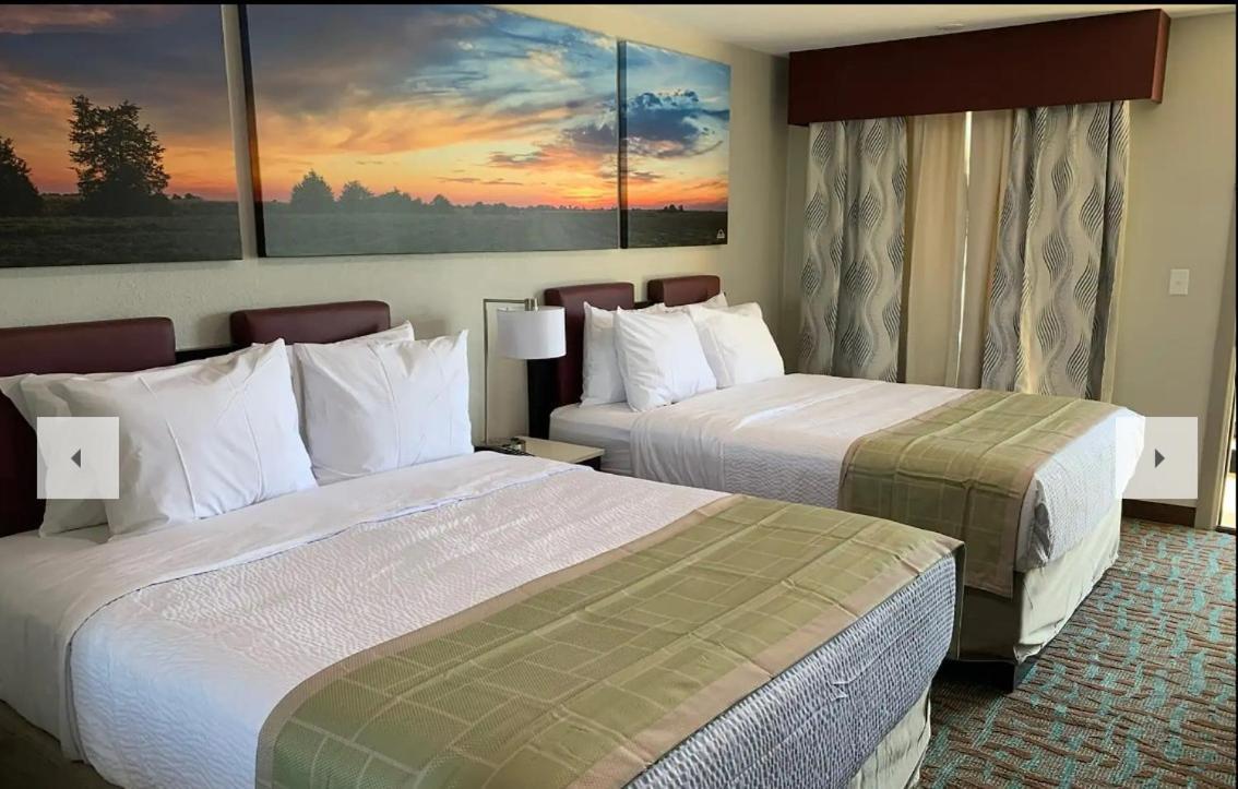 Days Inn By Wyndham Bellville Mansfield Esterno foto