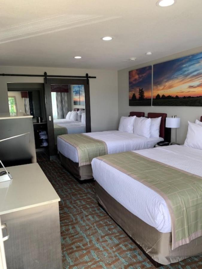 Days Inn By Wyndham Bellville Mansfield Esterno foto